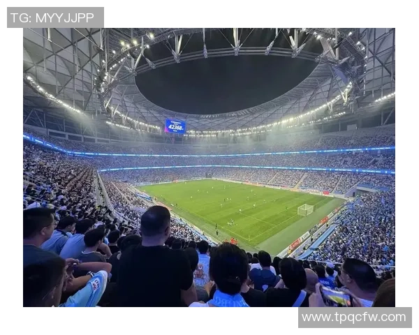 足球明星炫舞瞬间大揭秘精彩花絮视频带你领略不一样的球场魅力